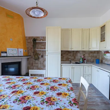 Le Api Di Pe' Bed and Breakfast *