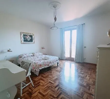 Le Api Di Pe' Bed & Breakfast *