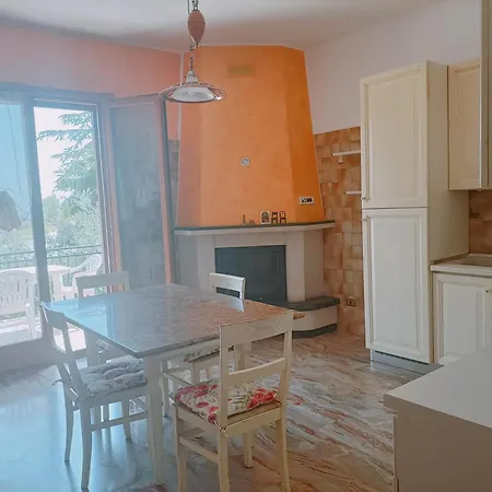Le Api Di Pe' Bed & Breakfast *